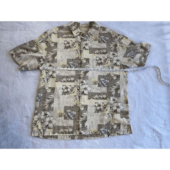 Tommy Bahama 100% Silk Hawaiian Camp Shirts Lot of Three, Red/Blue, Size L, EUC - Picture 3 of 8